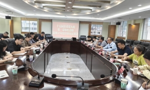 十五届县委第九轮第一巡察组巡察县统计局党组情况反馈会议召开